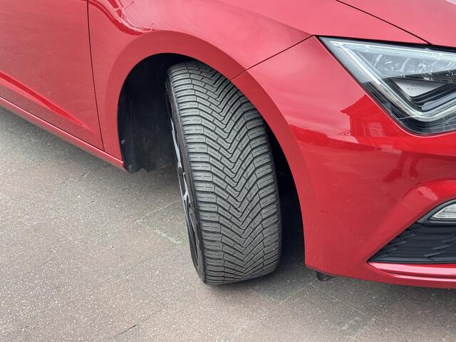 Seat LEON ST 1.5 TSI FR Business Intense | LED | Full link | Stoelverw | Digital dash | Leer | Camera | Allseason | Rijklaar met nieuwe apk