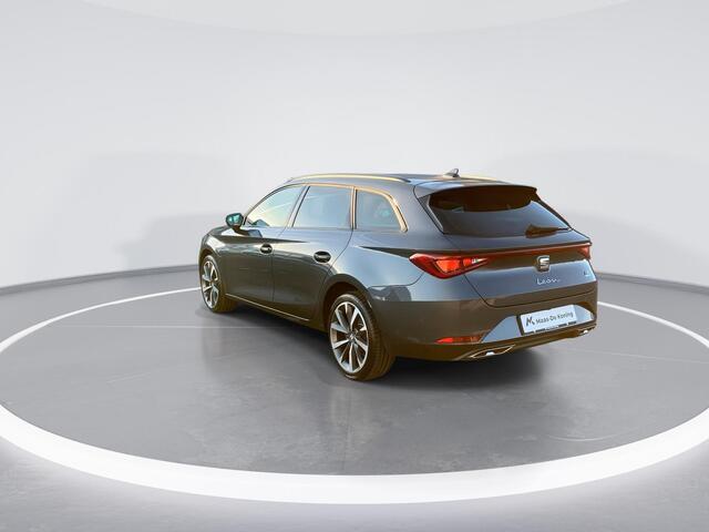 Seat LEON Sportstourer 1.4 TSIeHybrid 150kW/204PK PHEV FR · Camera · Navigatie · Leder/Alcantara · Apple Carplay/Android Auto