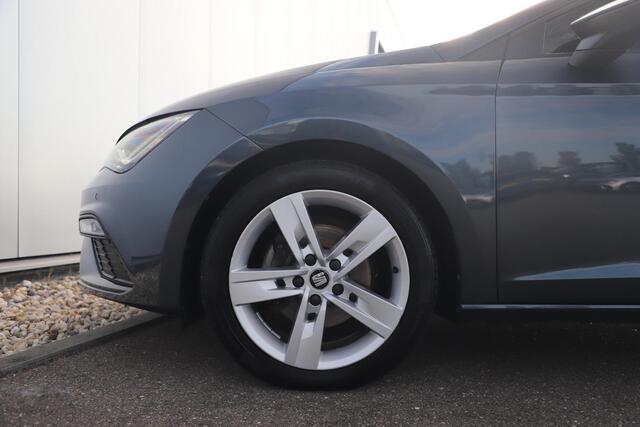 Seat LEON 1.5 TSI FR Business Intense 131PK Virtual Cockpit Full LED Keyless Navigatie Sfeerverlichting Clima Cruise Lane Assist 17 inch LMV Parkeersensors