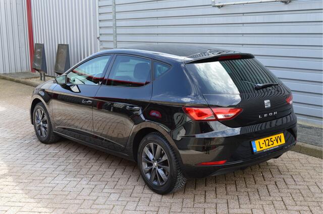 Seat LEON 1.5 TSI FR Ultimate Edition O.a: PDC, Camera, Clima, Cruise, Carplay, 4-seiz, Etc. All-in prijs!