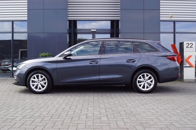 Seat LEON Sportstourer 1.5 TSI DSG Style / LED / Key-less / Park-assist/ Virtual cockpit / Navi