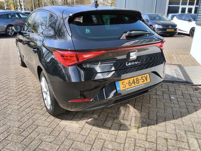 Seat LEON 1.0 TSI Style Business Intense NL Auto. Camera, trekhaak