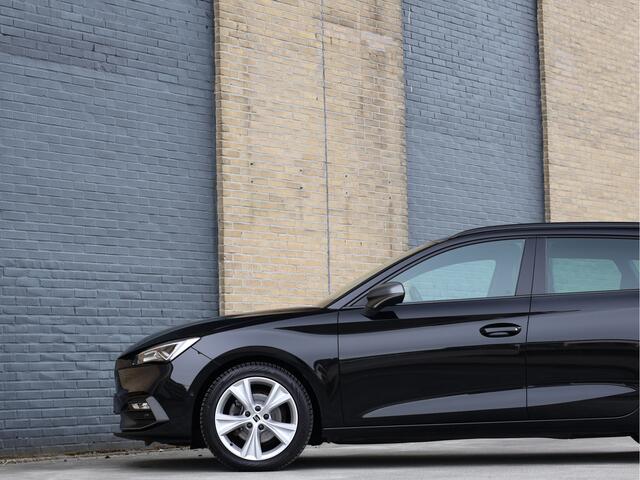 Seat LEON Sportstourer 1.5 eTSI FR Automaat | Haak | ACC | Virtual | Navi | LED | BTW