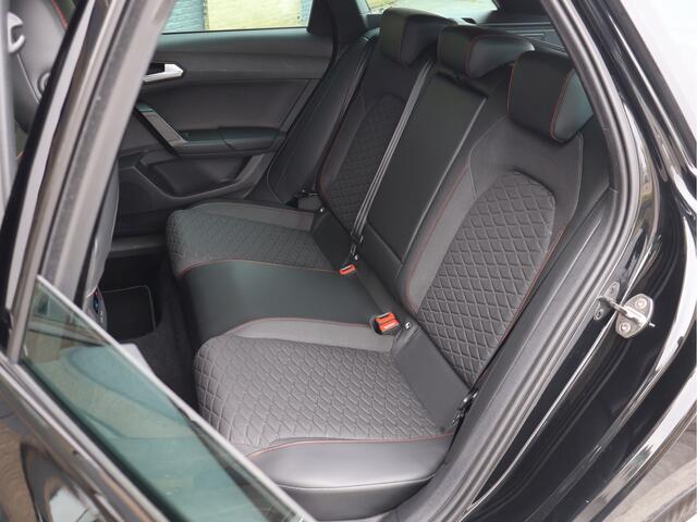 Seat LEON Sportstourer 1.5 eTSI FR Automaat | Haak | ACC | Virtual | Navi | LED | BTW