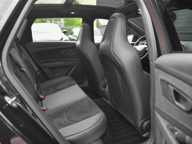 Seat LEON ST 2.0 TSI CUPRA Schaalstoelen, Cruise control adaptief, Panoramadak, Beats audio, 19 inch velgen