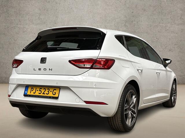 Seat LEON 1.0 TSI Intense Sport (APPLE CARPLAY, NAVIGATIE, CLIMATE, GETINT GLAS, SPORTSTOELEN, KEYLESS, PARKEERSENSOREN, ADAPTIVE CRUISE, NIEUWE APK, NIEUWSTAAT)