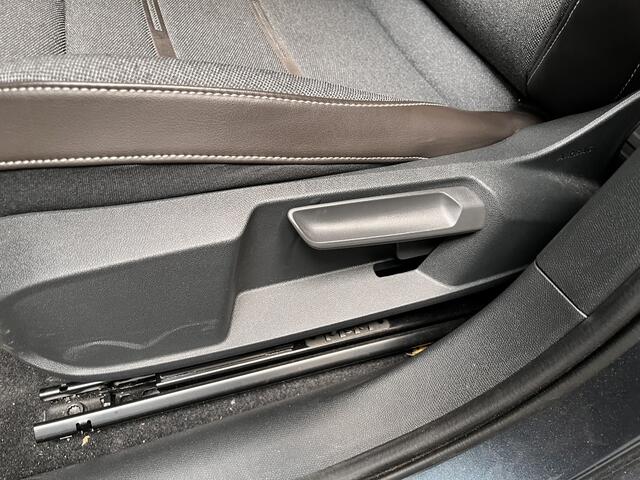 Seat LEON Sportstourer 1.4 TSI eHybrid PHEV Xcellence / AUTOMAAT/ PANO/ PARK. SENSOREN/ KEYLESS/ STOEL-STUURVERWARM./ LED/ BLUETOOTH/ ADAPT. CRUISE/ NAVI/ CLIMA