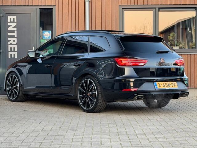 Seat LEON 2.0 TSI CUPRA 300 Performance 4Drive Brembo Virtual Pano Schalen