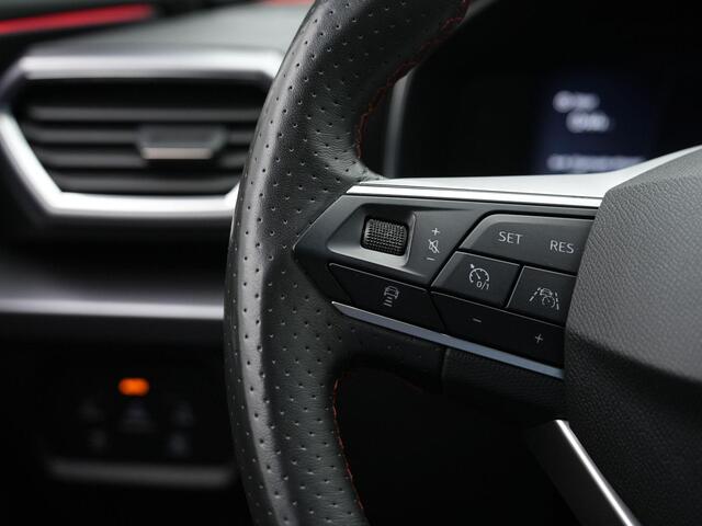 Seat LEON 1.4 TSI eHybrid 204 pk PHEV FR Business Intense | Achteruitrijcamera | Stuur-/stoelverwarming | Adaptive Cruise | Navigatie