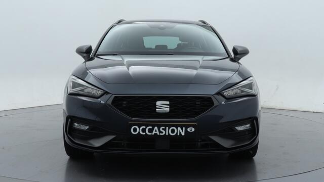 Seat LEON Sportstourer 1.4 TSI eHybrid PHEV 204pk FR Business Intense DSG / Elektrische achterklep / Keyless entry / Navigatie .