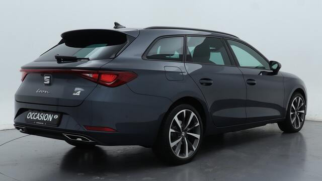Seat LEON Sportstourer 1.4 TSI eHybrid PHEV 204pk FR Business Intense DSG / Elektrische achterklep / Keyless entry / Navigatie .