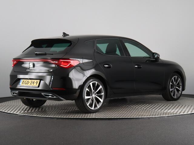 Seat LEON 1.5 eTSI FR Business Intense (Camera / ACC / Keyless / Draadloos laden)