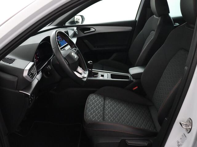 Seat LEON Sportstourer 1.0 TSI FR | LED verlichting | Apple Carplay | Trekhaak!