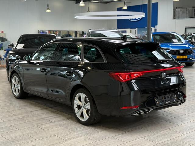 Seat LEON Sportstourer 1.5 TSI e-Hybrid 204pk FR Business | Trekhaak | Stoel // stuurwiel verwarming | Adapt. Cruise | Camera | 1/2 leer | Fabrieksgarantie t/m 05-2029 |