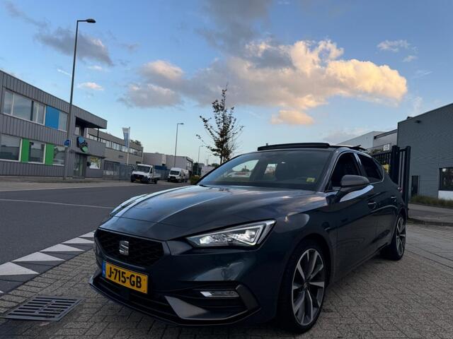 Seat LEON 1.5 TSI FR Pano|CAM|Sfeer|Acc|Led|Full 150PK 2020