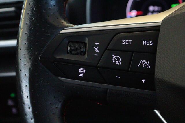 Seat LEON Sportstourer 1.4 TSI eHybrid PHEV FR Business Intense | NAVI / APPCONNECT | PDC V+A | STUUR / STOELVERW | ADAP CRUISE | LANE-ASSIST |