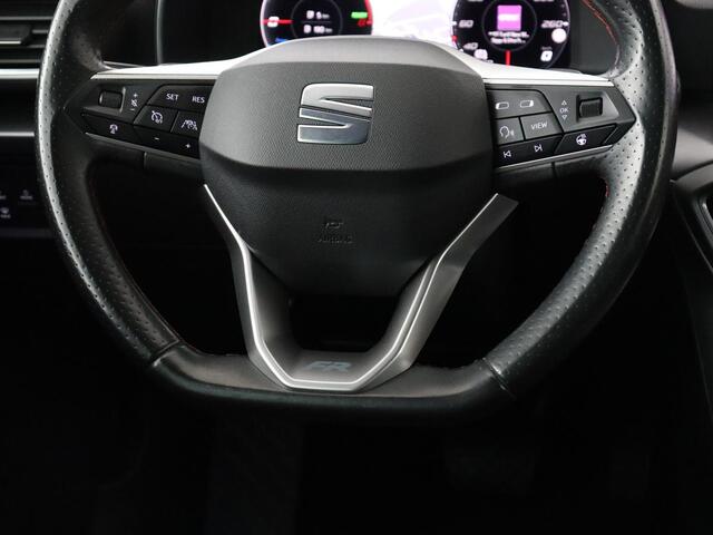 Seat LEON 1.4 TSI eHybrid PHEV FR Business Intense | Panoramadak | Stoelverwarming | Camera | Adaptive cruise | Carplay | Navigatie | Full LED | Park Assist | Climate control | Sportstoelen | Plug In