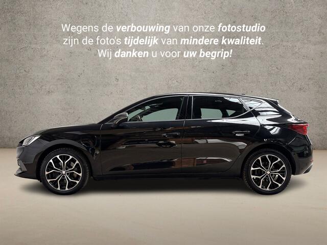 Seat LEON 1.4 TSI eHybrid PHEV FR 204Pk Automaat (APPLE CARPLAY, GROOT NAVI, STUUR/STOELVERWARMING, CAMERA, SPORTSTOELEN, ZWART HEMEL, GETINT GLAS, ADAPTIVE CRUISE, NIEUWE APK, NIEUWSTAAT)