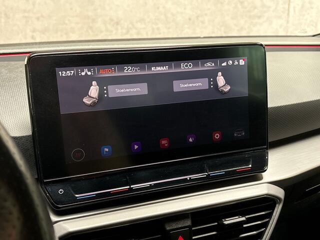 Seat LEON 1.4 TSI eHybrid PHEV FR 204Pk Automaat (APPLE CARPLAY, GROOT NAVI, STUUR/STOELVERWARMING, CAMERA, SPORTSTOELEN, ZWART HEMEL, GETINT GLAS, ADAPTIVE CRUISE, NIEUWE APK, NIEUWSTAAT)