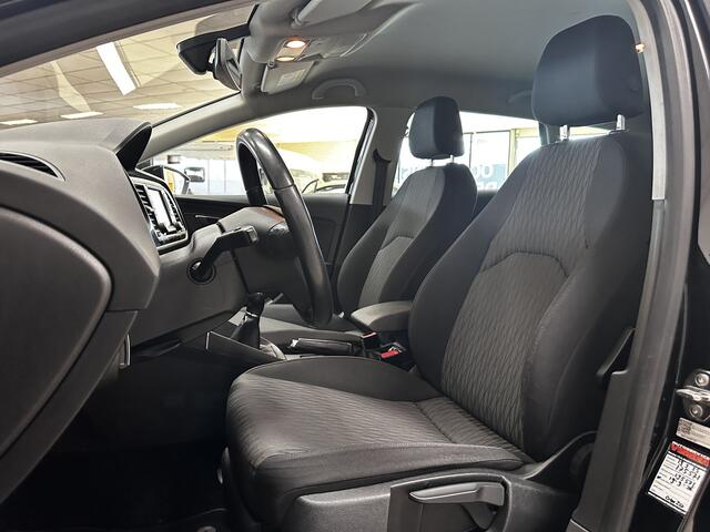 Seat LEON ST 1.0 EcoTSI Style Connect/ Apple + android/ Navi/ Clima/ Cruise/ Elek. pakket/ Isofix/ Bluetooth/ Armsteun/ Multi. LEDER. Stuur/ Mistl./ PDC/ Extra getint glas.