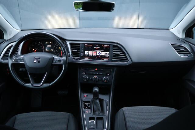 Seat LEON 1.0 EcoTSI Style Business Intense Automaat | Navi | Apple Carplay / Android Auto | Keyless Entry / Start | Parkeersensoren | Cruise