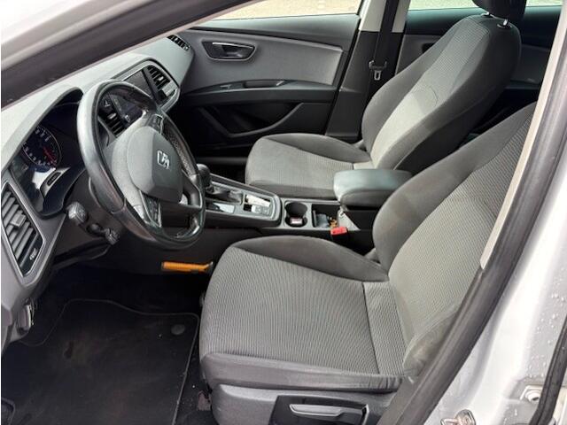 Seat LEON ST 1.0 EcoTSI Style Business Intense DEALERONDERHOUDEN * 3 EIGENAAR * NIEUWE DISTR. MET WATERPOMP.