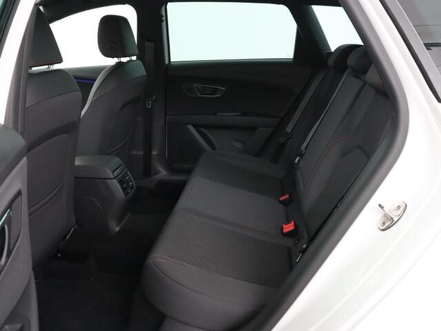 Seat LEON 1.5 TSI FR Intense | 1e eigenaar | Stoelverwarming | Carplay | Beats Pack | Full LED | Virtual Cockpit | Keyless | Climate control | Parkeerhulp | Cruise control | Navigatie