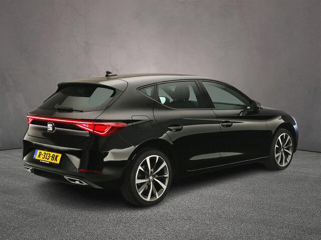 Seat LEON FR Business Intense 1.5 TSI 150pk Adaptive cruise control, Achteruitrijcamera, LED koplampen, Navigatie, Stoelverwarming, App connect, Stuurwiel verwarmd