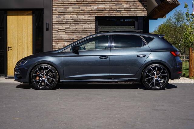 Seat LEON Cupra Edition Silver Pano/ACC/DCC/Beats/Schalen/Brembo