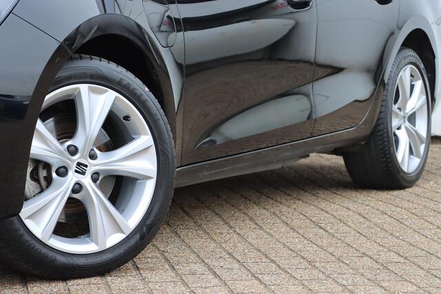 Seat LEON Sportstourer 1.4 TSI eHybrid PHEV FR SOH 94,7% | Stoel- en Stuurverwarming | Adaptive