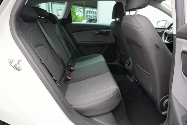 Seat LEON ST 1.0 EcoTSI St. BnsI. Automaat | CarPlay | Clima | Keyless | NAP