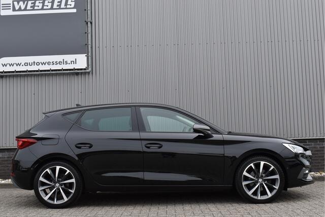Seat LEON 1.5 eTSI FR 150pk Virtual cockpit, Stoel/stuurverwarming, Navi, Keyless