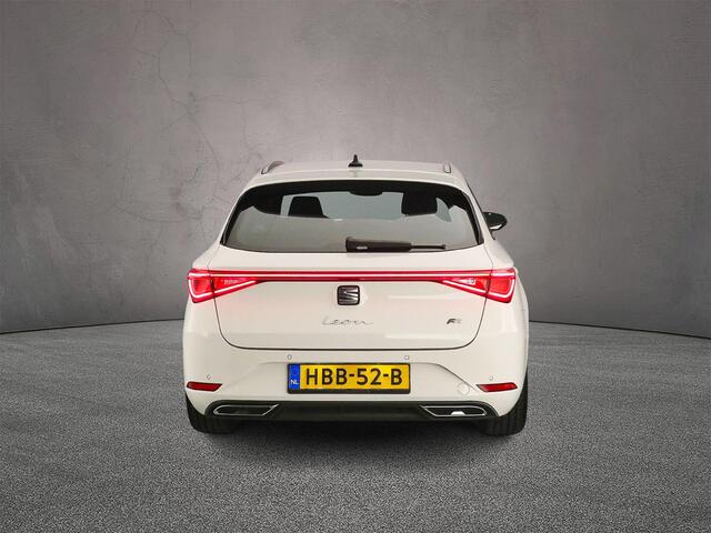 Seat LEON Sportstourer FR 1.5 TSI 115pk Cruise control, Parkeersensoren, App connect, LED koplampen, Airco, DAB, Radio, Bluetooth