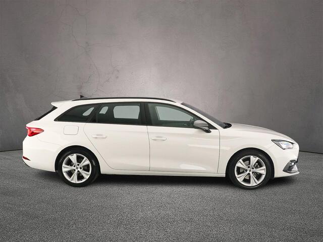 Seat LEON Sportstourer FR 1.5 TSI 115pk Cruise control, Parkeersensoren, App connect, LED koplampen, Airco, DAB, Radio, Bluetooth
