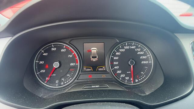 Seat LEON ST 1.0 EcoTSI Style Business Intense CARPLAY / KEYLESS / NAVI / CLIMA / PDC / BLUETOOTH / CRUISE / NL-AUTO