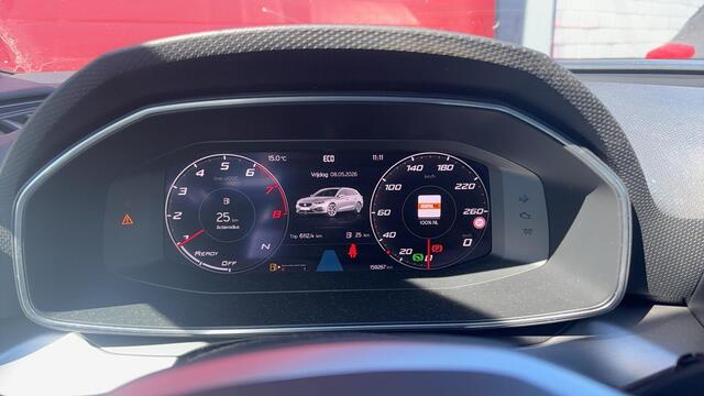 Seat LEON Sportstourer 1.5 eTSI FR Launch Edition SFEER / KEYLESS / STOELVERW / STUURVERW / TREKHAAK / FULL LED / CARPLAY / PDC