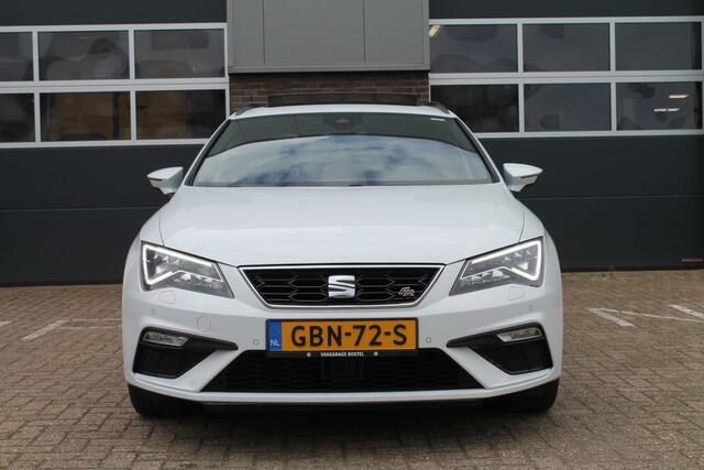 Seat LEON ST 1.5 TSI FR | Pano | Keyless | CC | Cam