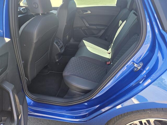Seat LEON Sportstourer 1.5 TSI e-Hybrid 204pk FR Business DSG / Active info display / Navigatie / Keyless