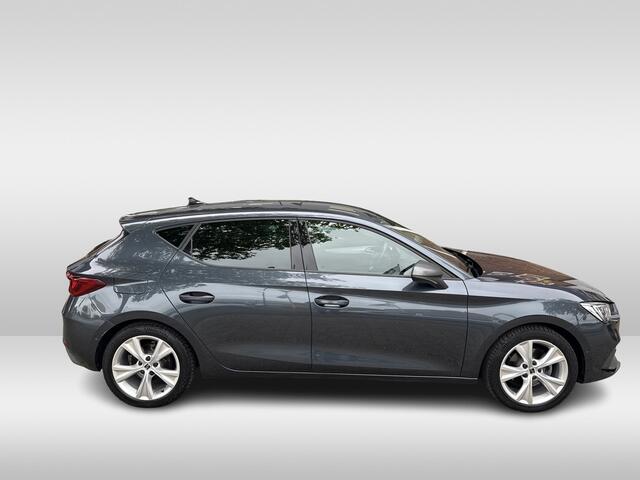 Seat LEON 1.5 TSI FR Business Intense | afneembare trekhaak | applecarplay/android auto | achteruitrijcamera |