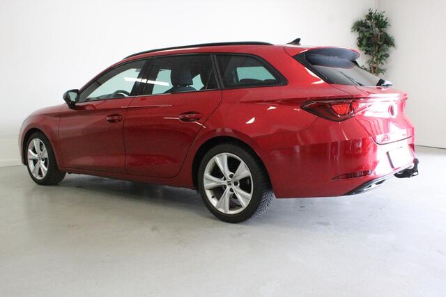 Seat LEON Sportstourer 2.0 TDI FR Launch Edition | NL-AUTO+N.A.P! | ACC | 150PK | CARPLAY | WEGKL-TRHAAK | NAVI | CARPLAY |