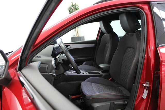 Seat LEON Sportstourer 2.0 TDI FR Launch Edition | NL-AUTO+N.A.P! | ACC | 150PK | CARPLAY | WEGKL-TRHAAK | NAVI | CARPLAY |