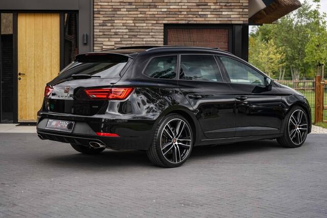 Seat LEON ST Cupra 300 4Drive Pano/Schaalst/Beats/Virtual/ACC/DCC