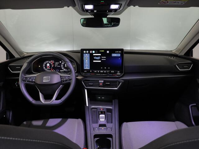Seat LEON Sportstourer 1.5 TSI e-Hybrid Style Business Intense 204 pk Automaat | Verlengde garantie | Navigatie | Parkeersensoren (Park assist) | Achteruitrijcamera | Autom. airco (3 zones) | Adaptieve cruise control |