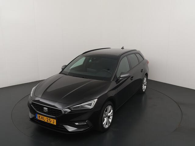 Seat LEON Sportstourer 1.5 TSI e-Hybrid 204pk FR Business | Trekhaak | Stoel- en stuurwiel verwarming | Adapt. Cruise | Camera | 1/2 leer | Fabrieksgarantie t/m 05-2029 |
