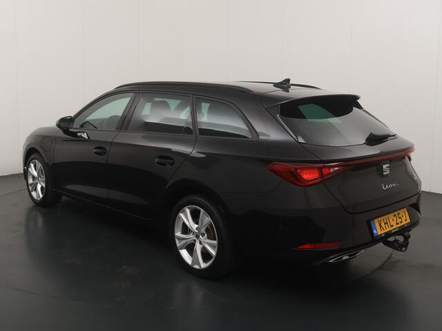 Seat LEON Sportstourer 1.5 TSI e-Hybrid 204pk FR Business | Trekhaak | Stoel- en stuurwiel verwarming | Adapt. Cruise | Camera | 1/2 leer | Fabrieksgarantie t/m 05-2029 |