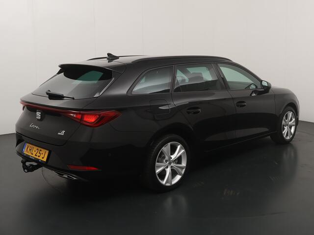 Seat LEON Sportstourer 1.5 TSI e-Hybrid 204pk FR Business | Trekhaak | Stoel- en stuurwiel verwarming | Adapt. Cruise | Camera | 1/2 leer | Fabrieksgarantie t/m 05-2029 |
