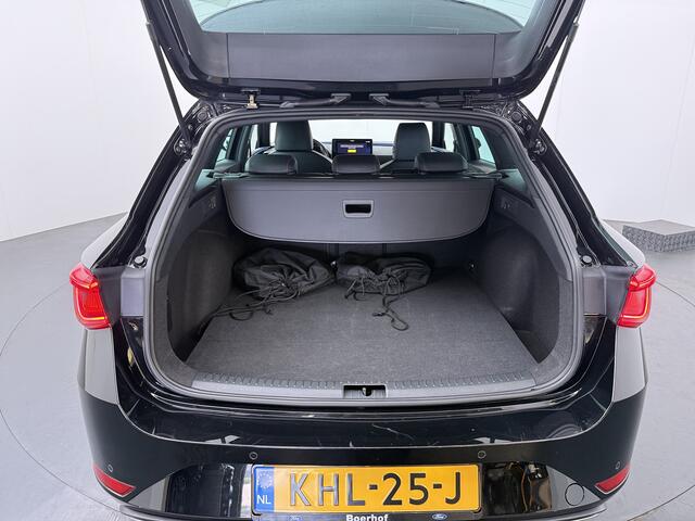 Seat LEON Sportstourer 1.5 TSI e-Hybrid 204pk FR Business | Trekhaak | Stoel- en stuurwiel verwarming | Adapt. Cruise | Camera | 1/2 leer | Fabrieksgarantie t/m 05-2029 |