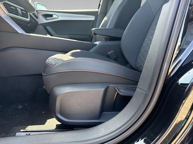 Seat LEON FR Business 1.5 TSI eHybrid 204 PK Hatch. Technology pack | Matrix Led | Herwaardering!!