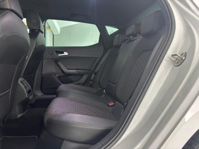 Seat LEON 1.0 eTSI FR | CARPLAY | CLIMATE CONTROL | ADAP. CRUISE |