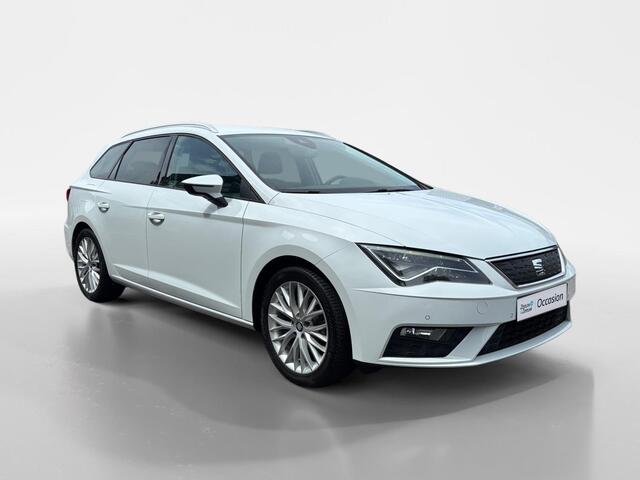 Seat LEON ST 1.0 EcoTSI Style Business Intense | Climate | Cruise | Camera | Trekhaak | LM Velgen |